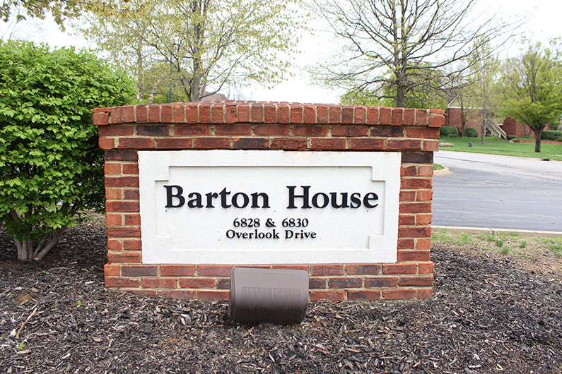 Barton House Memory Care | 6830 Overlook Dr, Louisville, KY 40241, USA | Phone: (502) 423-7177