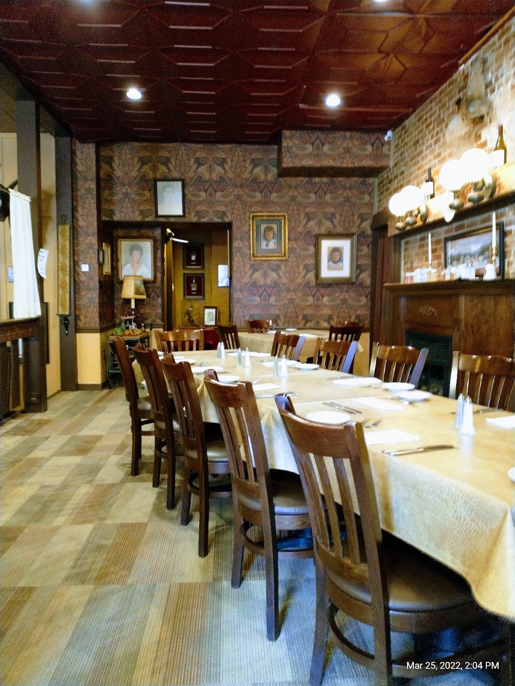 Rockwells Red Lion Restaurant | 201 S 2nd Ave, Elizabeth, PA 15037, USA | Phone: (412) 384-3909