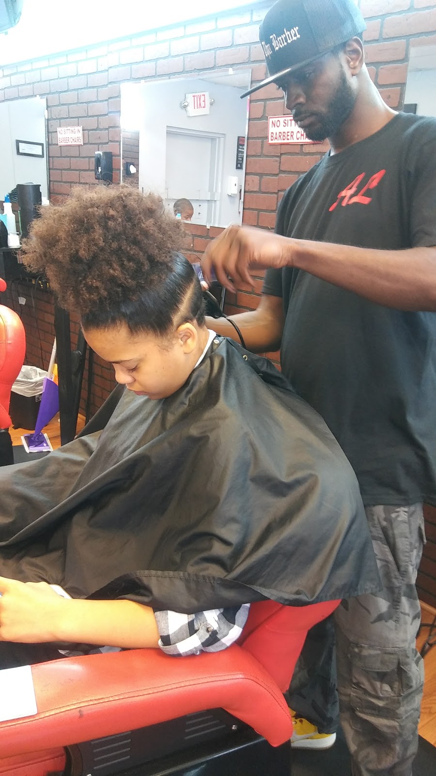 Sharp Edgez Barber Shop | 3245 Portsmouth Blvd, Portsmouth, VA 23701, USA | Phone: (757) 392-2951