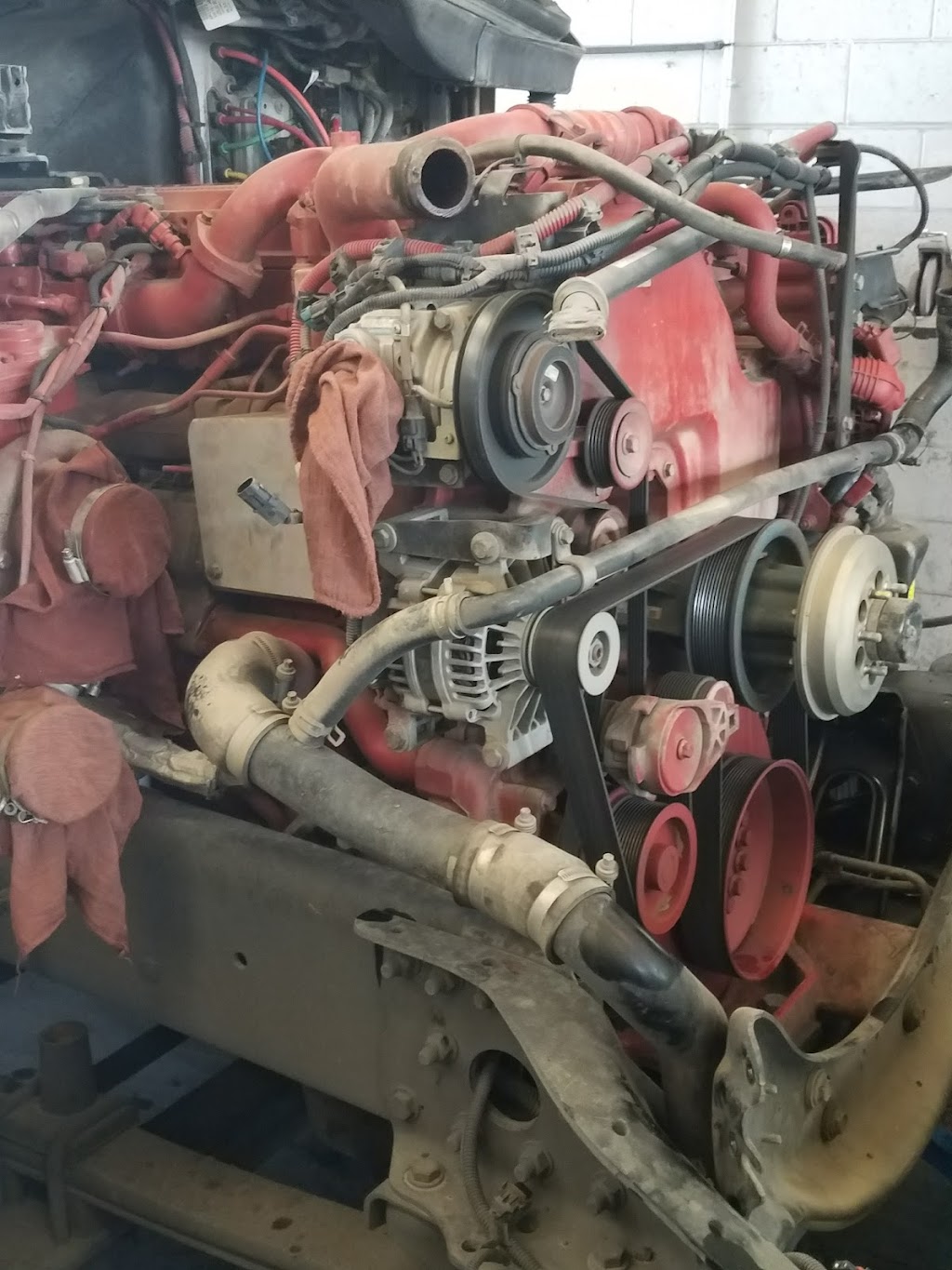 Jeronimo diesel repair | 18626 9th St, Bloomington, CA 92316, USA | Phone: (909) 362-0195