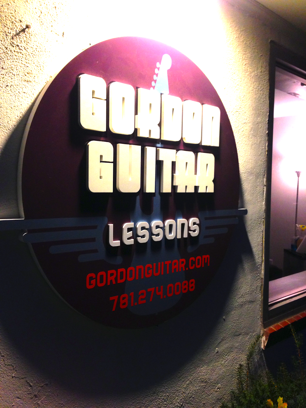 Gordon Guitar Lessons | 235 Bedford St, Lexington, MA 02420, USA | Phone: (781) 274-0088
