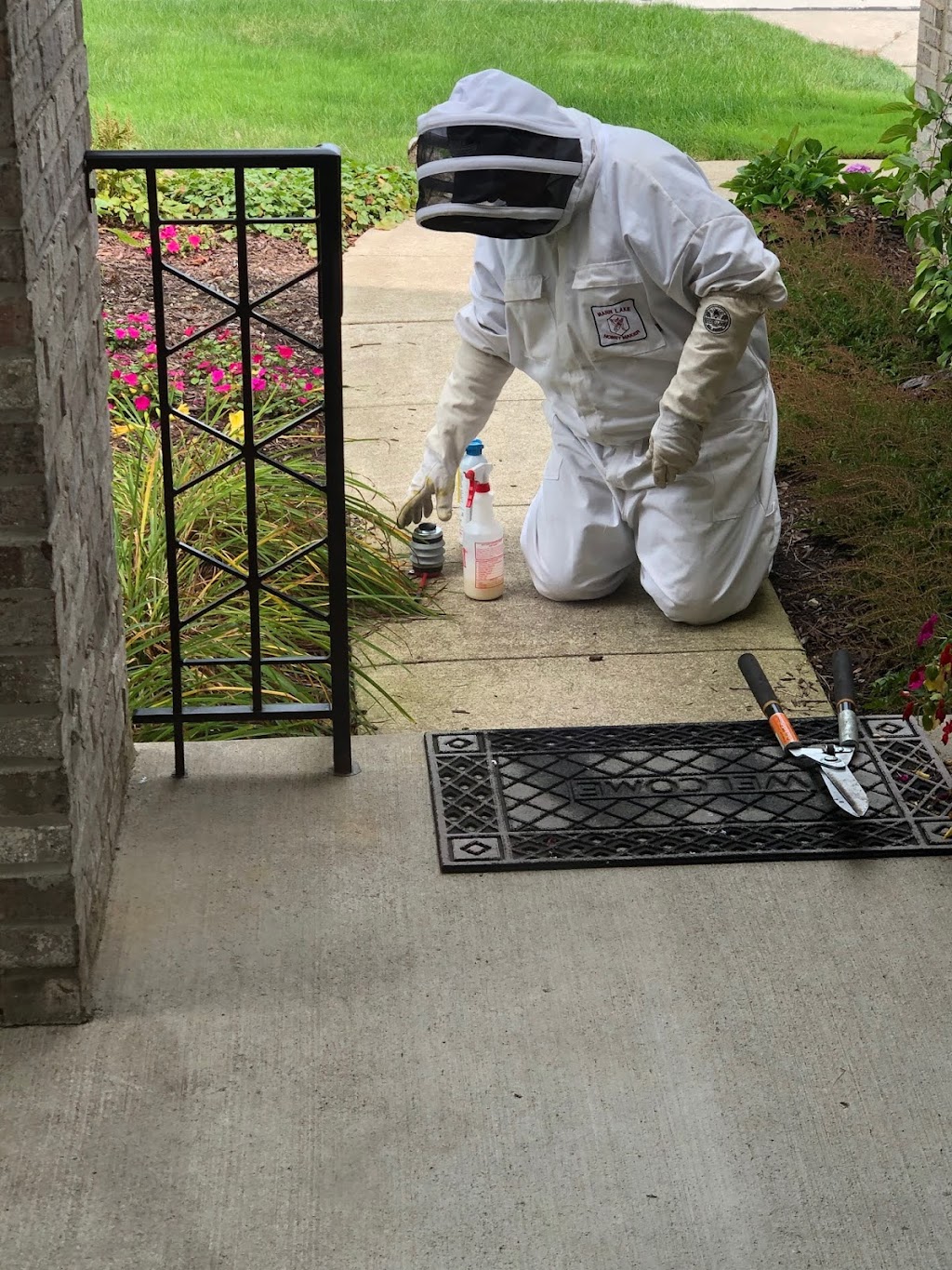 Absolute Pest Control | 9189 Darrow Rd, Twinsburg, OH 44087, USA | Phone: (330) 425-3210