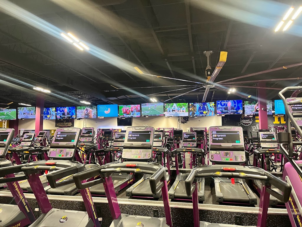 Planet Fitness | 12831 Towne Center Dr, Cerritos, CA 90703, USA | Phone: (562) 860-2031