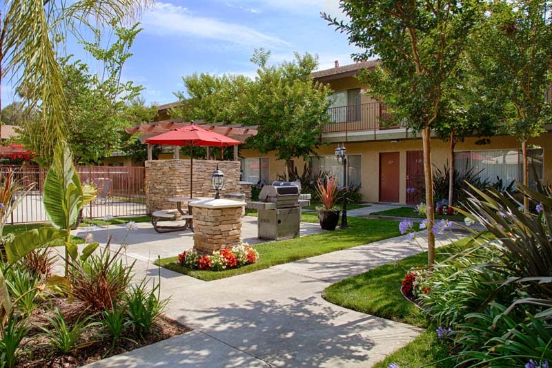 Fairway Village Apartments | 120 N Magnolia St, Anaheim, CA 92801, USA | Phone: (714) 761-5619