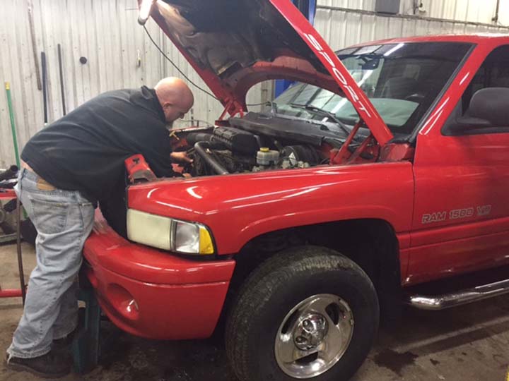 Pro Auto Center | 303 E Monroe Ave, Hartford, WI 53027, USA | Phone: (262) 673-9060