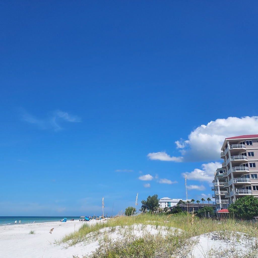 Sea Club Vacation Rentals | 19725 Gulf Blvd, Indian Shores, FL 33785, USA | Phone: (727) 403-9067