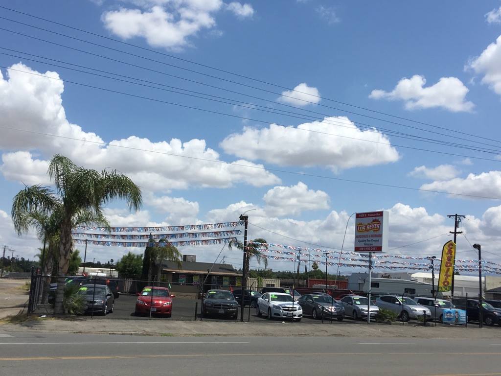 Los Reyes Auto Sales & Repair | 1428 E Truxtun Ave, Bakersfield, CA 93305, USA | Phone: (661) 323-0329