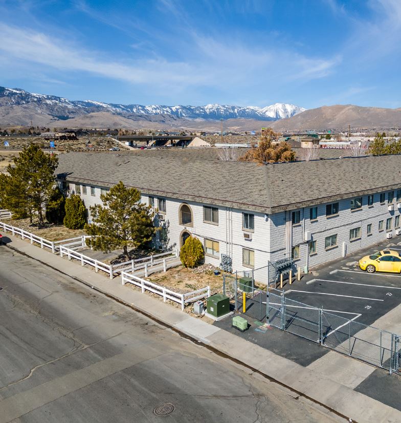 Royal Apartments | 1549 N Lompa Ln, Carson City, NV 89701, USA | Phone: (775) 350-4433