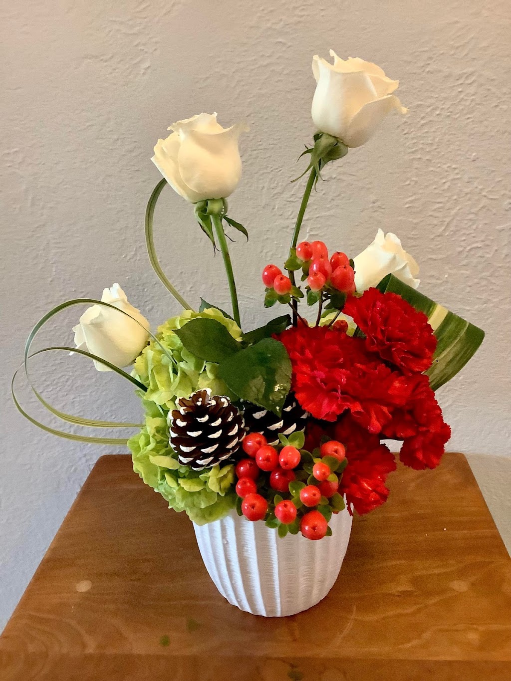 Bouquets in Bloom | 1771 Arona St, Falcon Heights, MN 55113 | Phone: (651) 600-5623