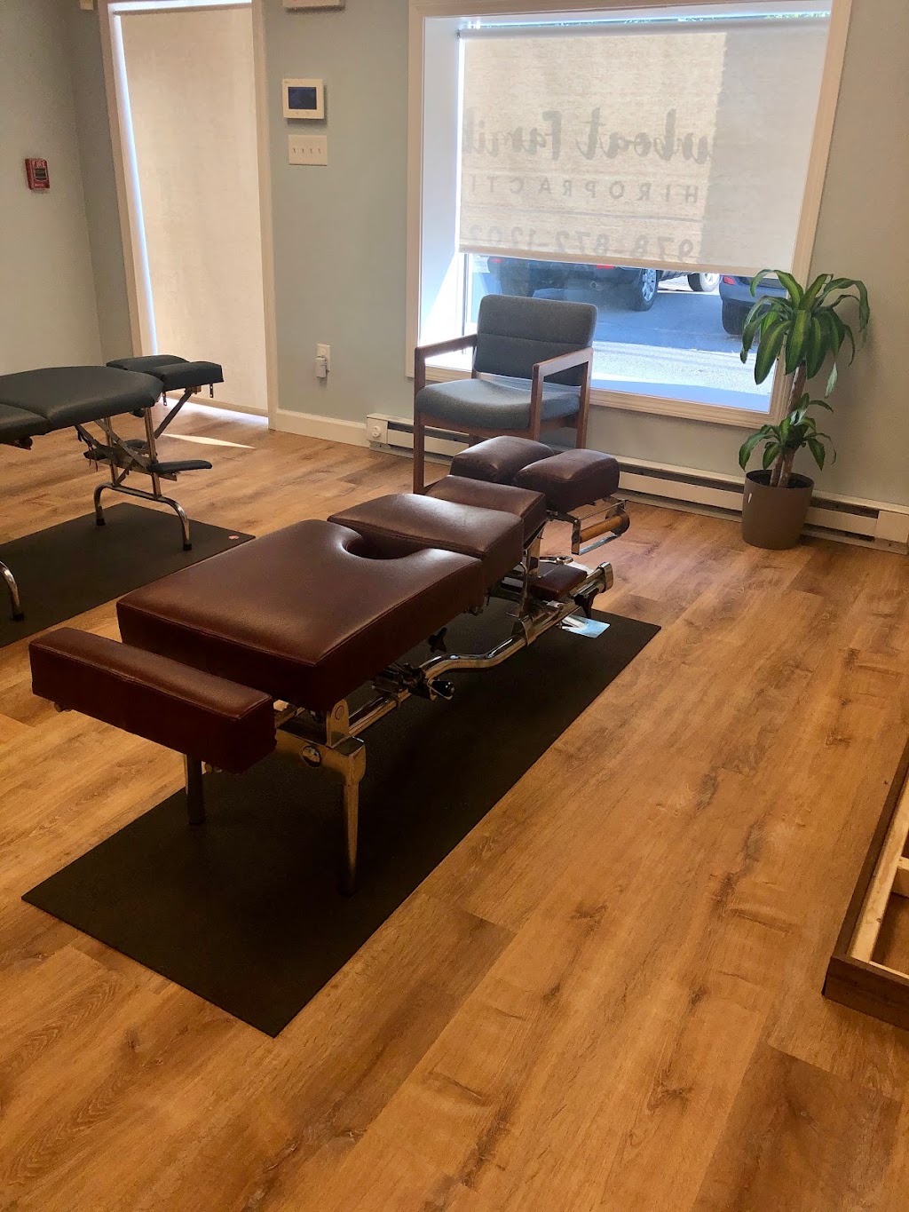 Sunboat Family Chiropractic | 718 Merrimack Ave UNIT 3, Dracut, MA 01826, USA | Phone: (978) 872-1202