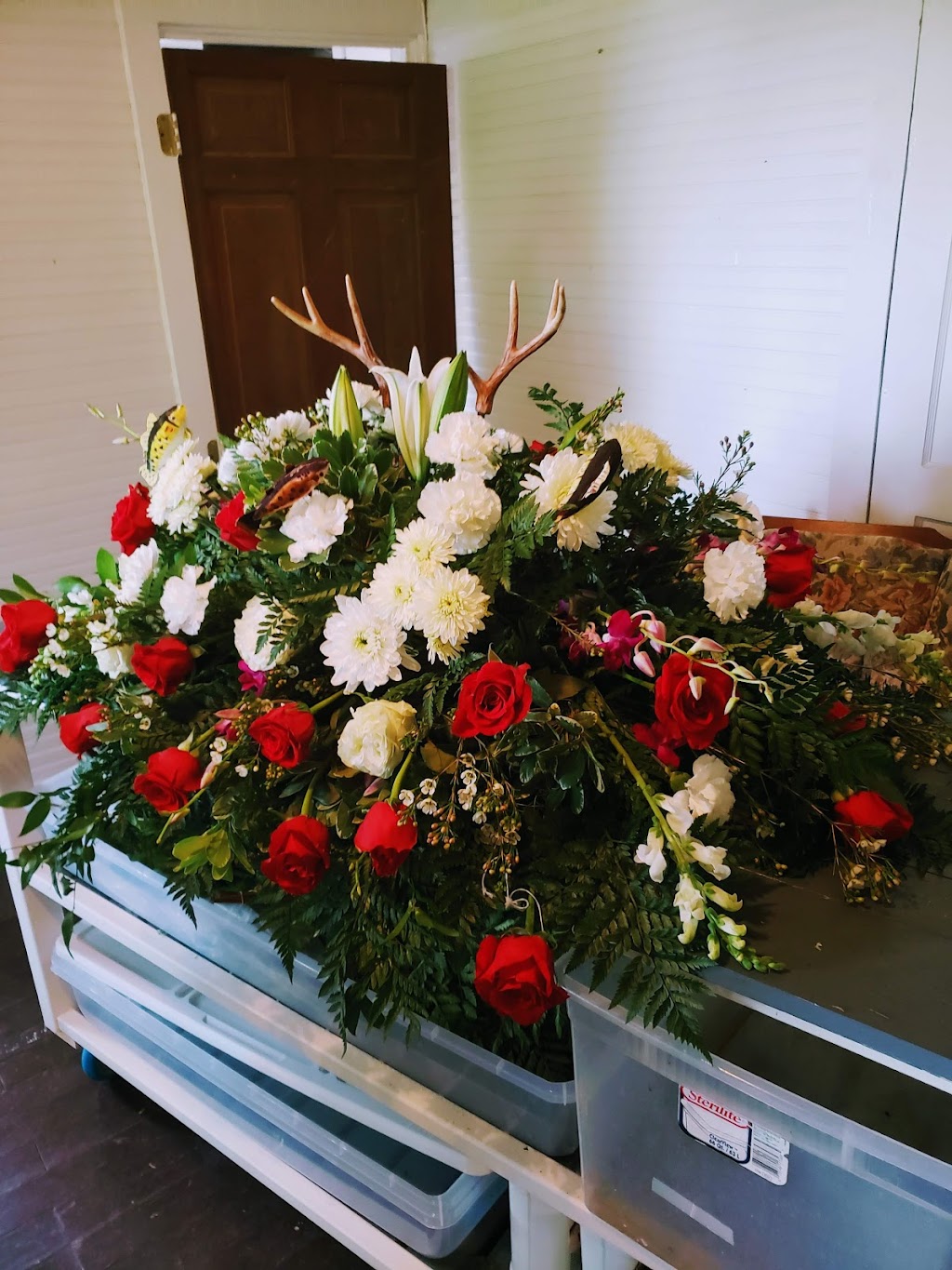 Holman Florist | 1768 Fairview Blvd, Fairview, TN 37062, USA | Phone: (615) 266-2379