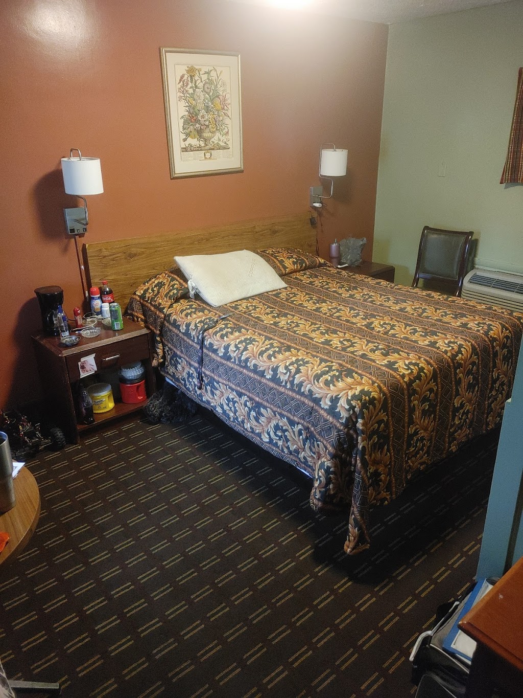 Eastwood Motor Inn | 2296 OH-59, Kent, OH 44240, USA | Phone: (330) 678-1111