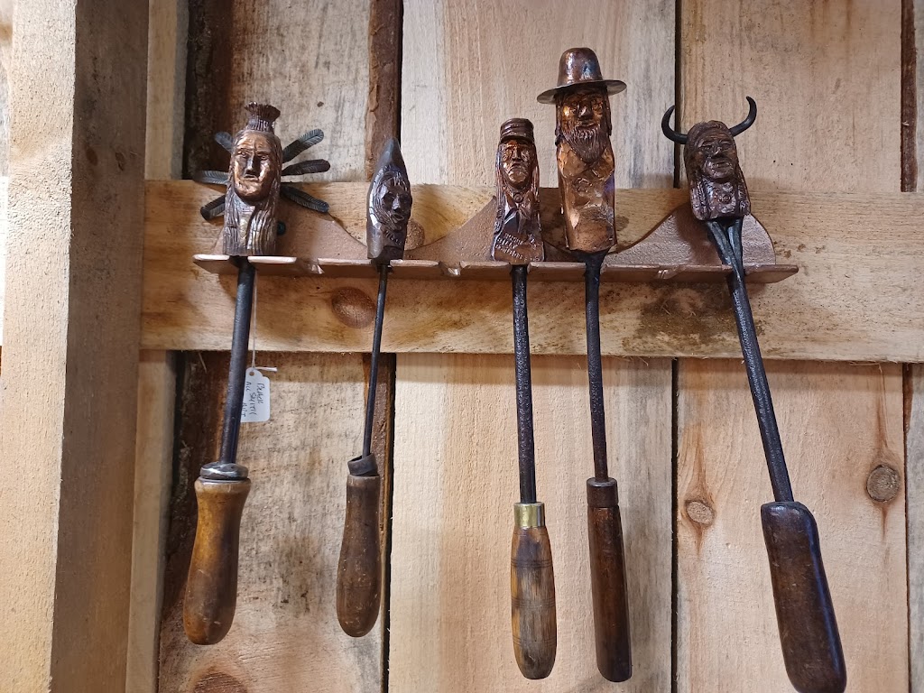 Rockbridge Trading Post, LLC | 26790 US-33, Rockbridge, OH 43149, USA | Phone: (740) 385-7800