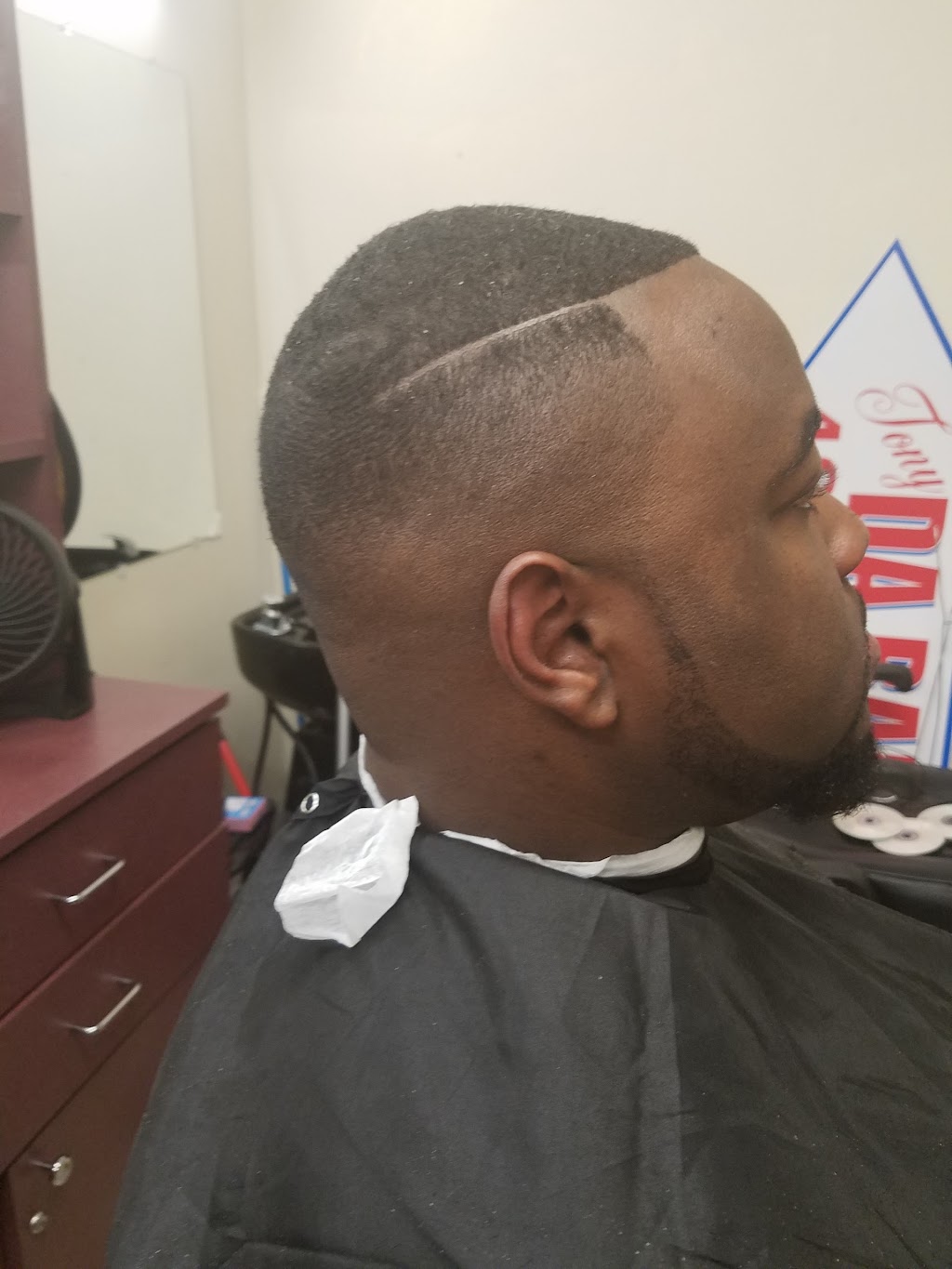 Finesse Cuts By Tony Wallace | 3401 w Airport Fwy Suite Ste 209, Inside Enhanced Styles, Irving, TX 75062, USA | Phone: (214) 489-3810