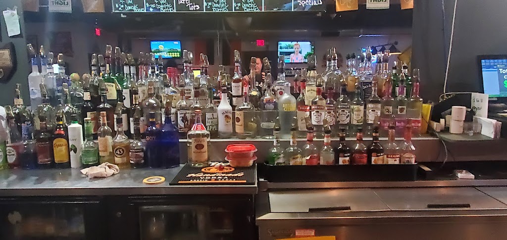 Streets Tavern Bar | 9107 OH-14, Streetsboro, OH 44241 | Phone: (330) 626-2277