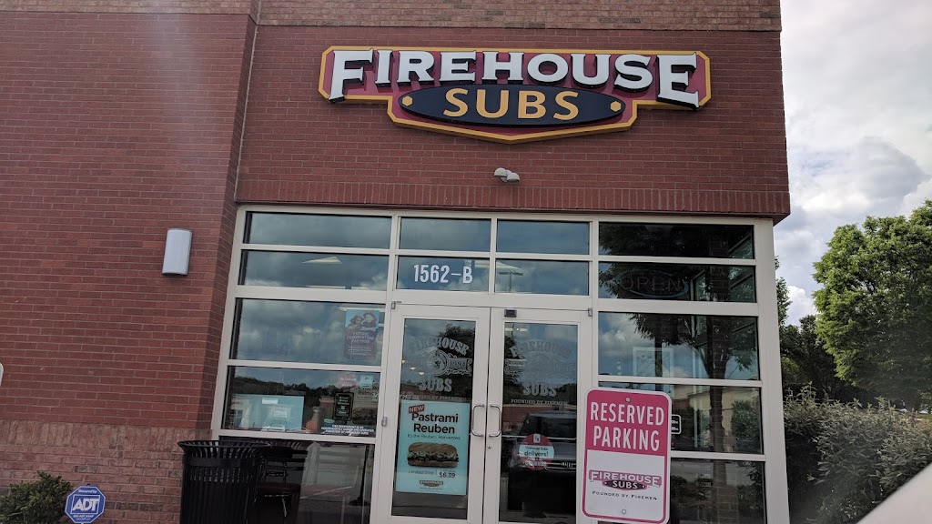 Firehouse Subs Jefferson Village | 1562 B Highwoods Blvd, Greensboro, NC 27410, USA | Phone: (336) 763-6426