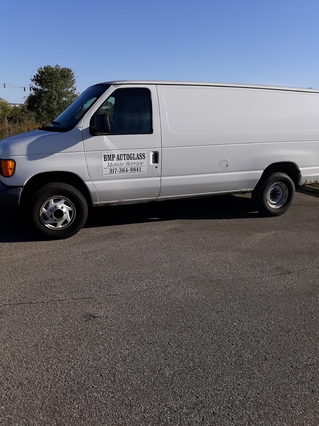 Bmp auto glass | 2553 N Michigan Rd, Shelbyville, IN 46176, USA | Phone: (317) 364-9841