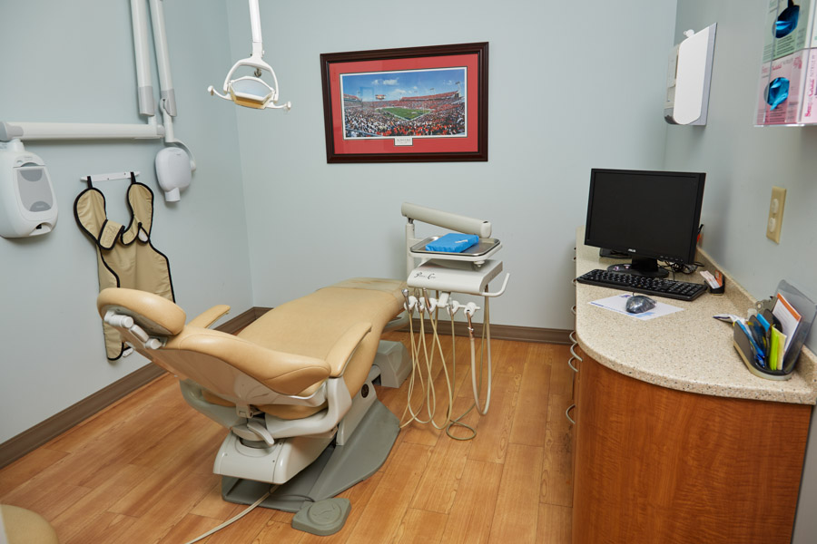 Thompson Family Dentistry | 7930 Skyland Ridge Pkwy #202, Raleigh, NC 27617, USA | Phone: (919) 484-2617