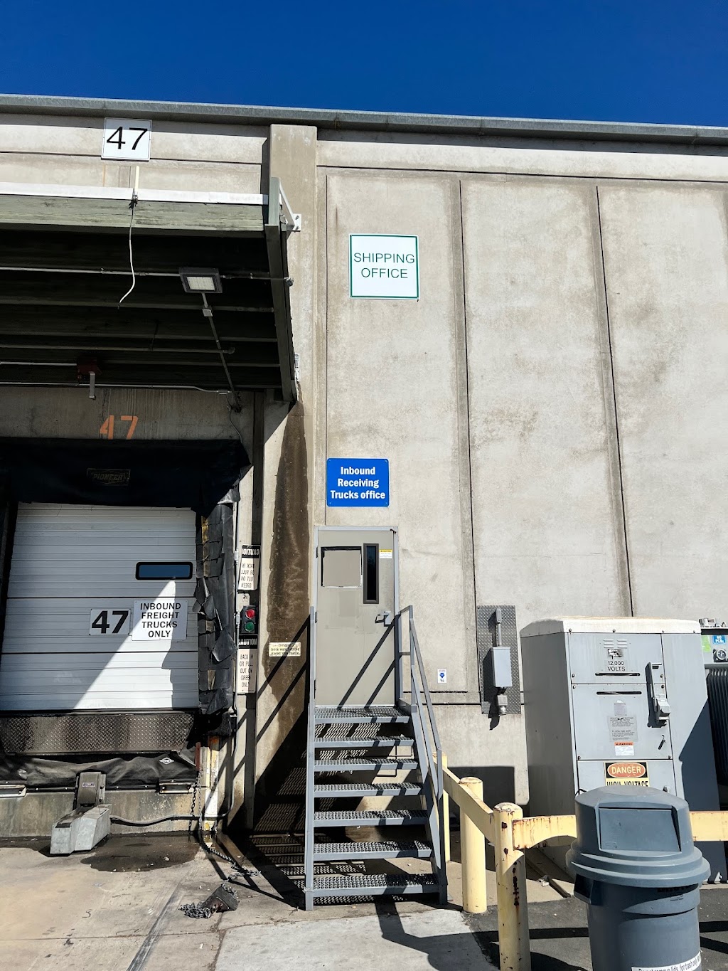 E. & J. Gallo Winery | 700 S Santa Cruz Ave, Modesto, CA 95354, USA | Phone: (209) 341-7508