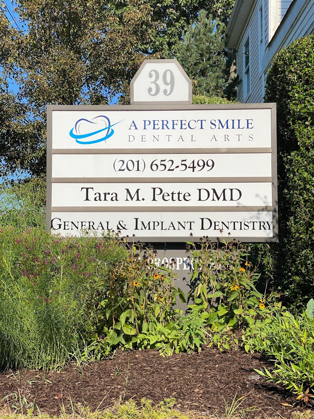 A Perfect Smile Dental Arts | 39 E Prospect St, Waldwick, NJ 07463, USA | Phone: (201) 652-5499