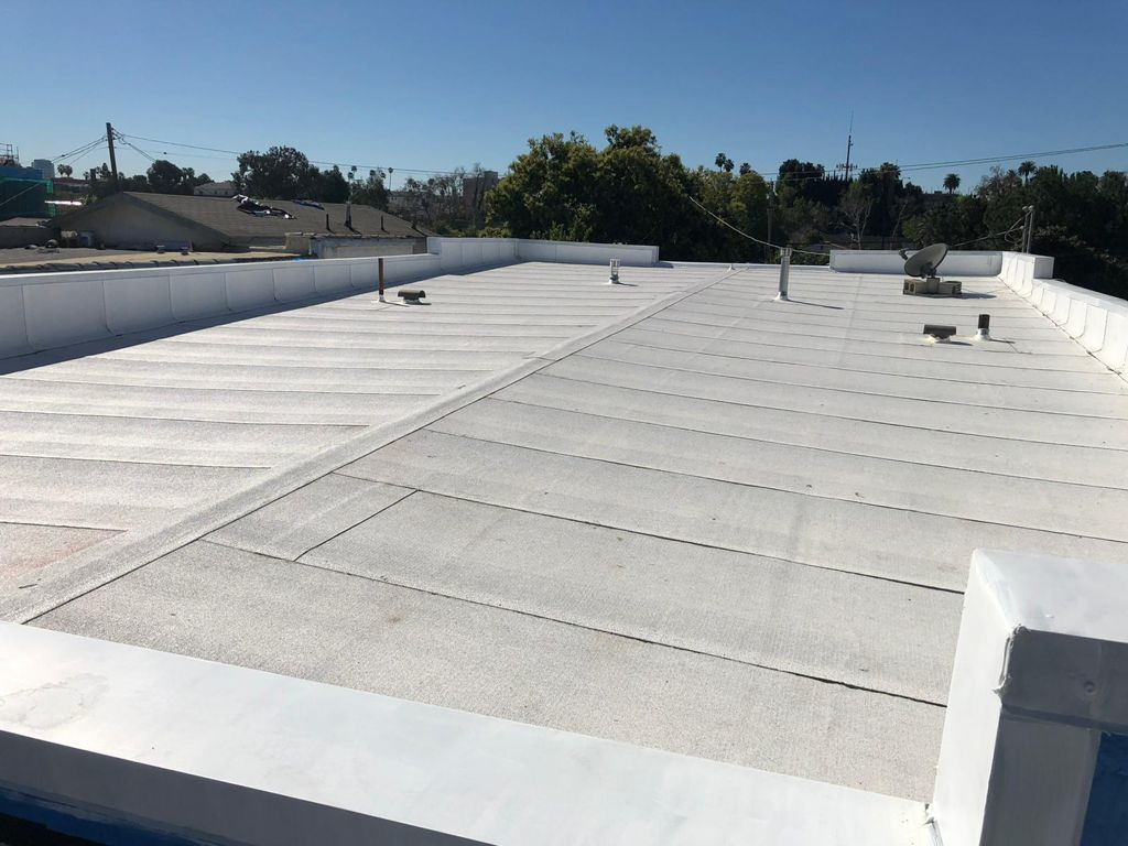 SoCal Green Roofing & Builders | 17725 Rhoda St Suite 2, Encino, CA 91316, USA | Phone: (310) 743-3721