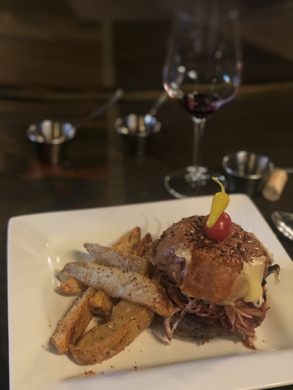 Restaurante Dvarios. | 22760 El Sauzal, Baja California, Mexico | Phone: 646 103 7740