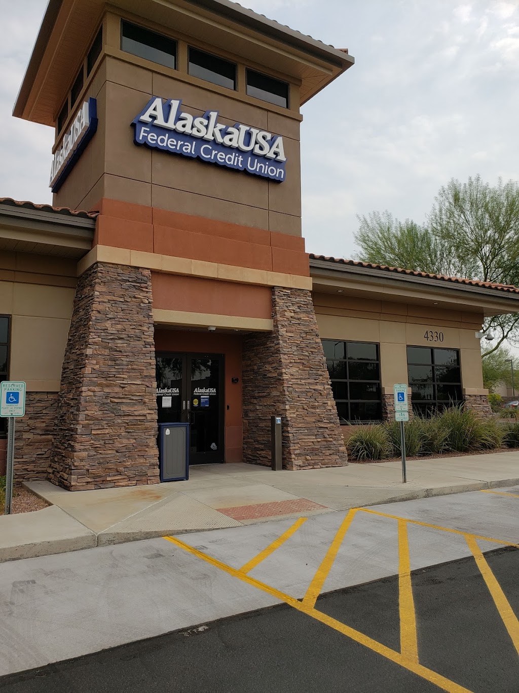 Alaska USA Federal Credit Union | 4330 E Juanita Ave, Mesa, AZ 85206, USA | Phone: (800) 525-9094