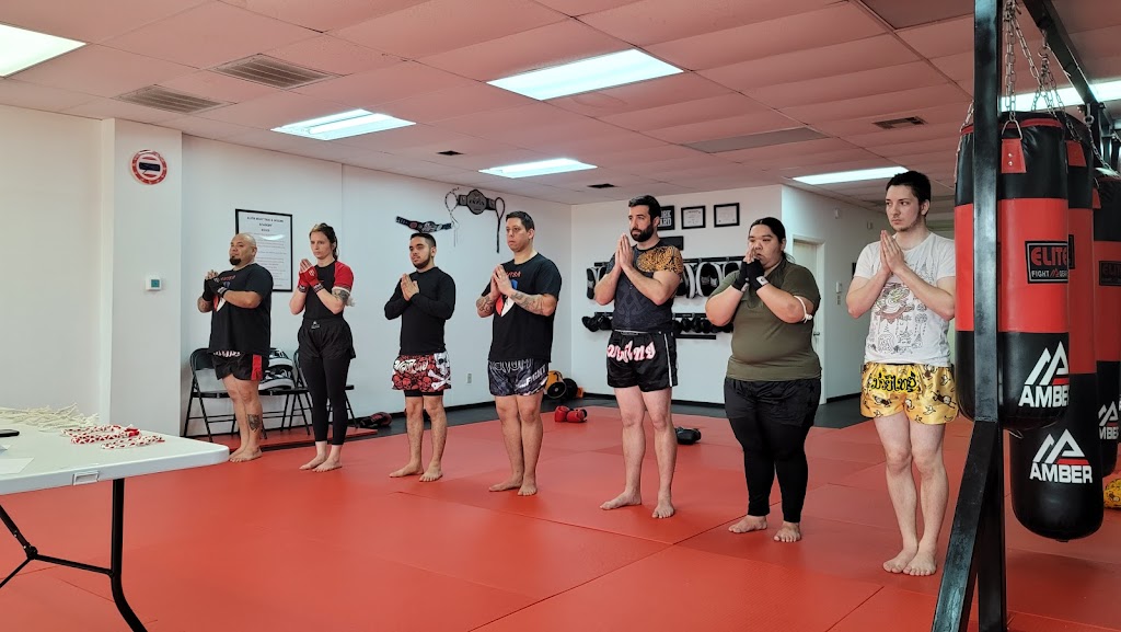 Texas Muay Thai & Boxing Academy | 2201 TX-35 C, Alvin, TX 77511, USA | Phone: (281) 824-4038