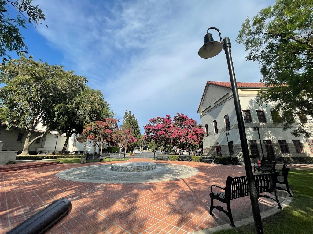 Claremont Graduate University | 150 E 10th St, Claremont, CA 91711, USA | Phone: (909) 621-8000