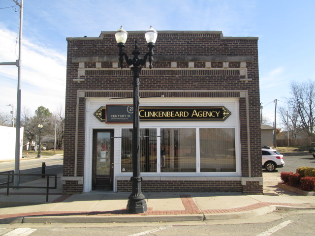 Century 21 First Choice Realty | 100 S Lee St Box 40, Fort Gibson, OK 74434, USA | Phone: (918) 478-3051