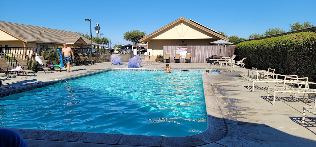 Flag City RV Resort | 6120 W Banner St Rd, Lodi, CA 95242, USA | Phone: (866) 371-4855