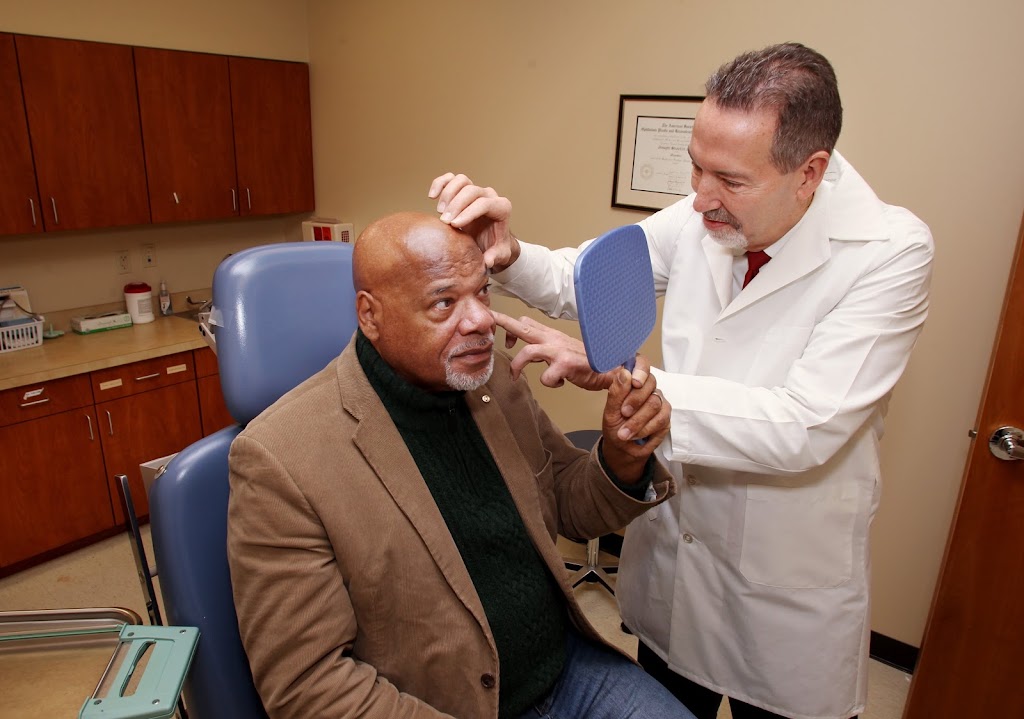 Outlook Eyecare | 5 Centre Dr #1B, Monroe Township, NJ 08831, USA | Phone: (609) 409-2777