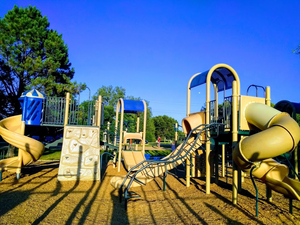 Homeward Hills Park | 12000 Silverwood Dr, Eden Prairie, MN 55347, USA | Phone: (952) 949-8333