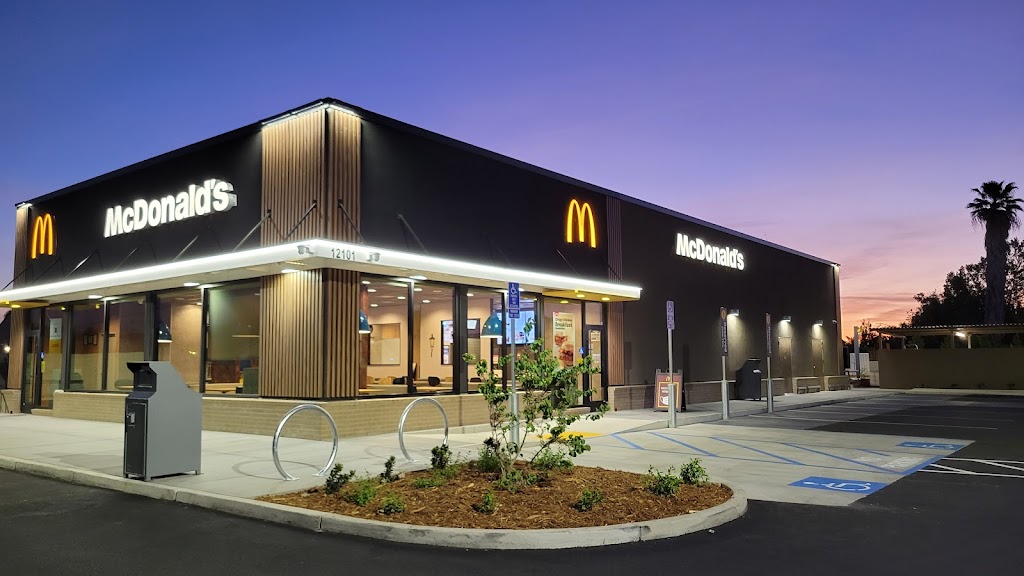McDonalds | 12101 Yosemite Blvd, Waterford, CA 95386, USA | Phone: (209) 874-0012