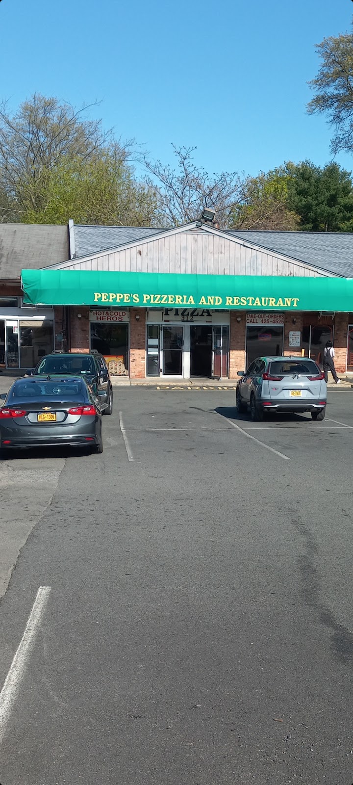 Peppes Pizzeria & Restaurant | 312 N Main St, Spring Valley, NY 10977, USA | Phone: (845) 425-4525