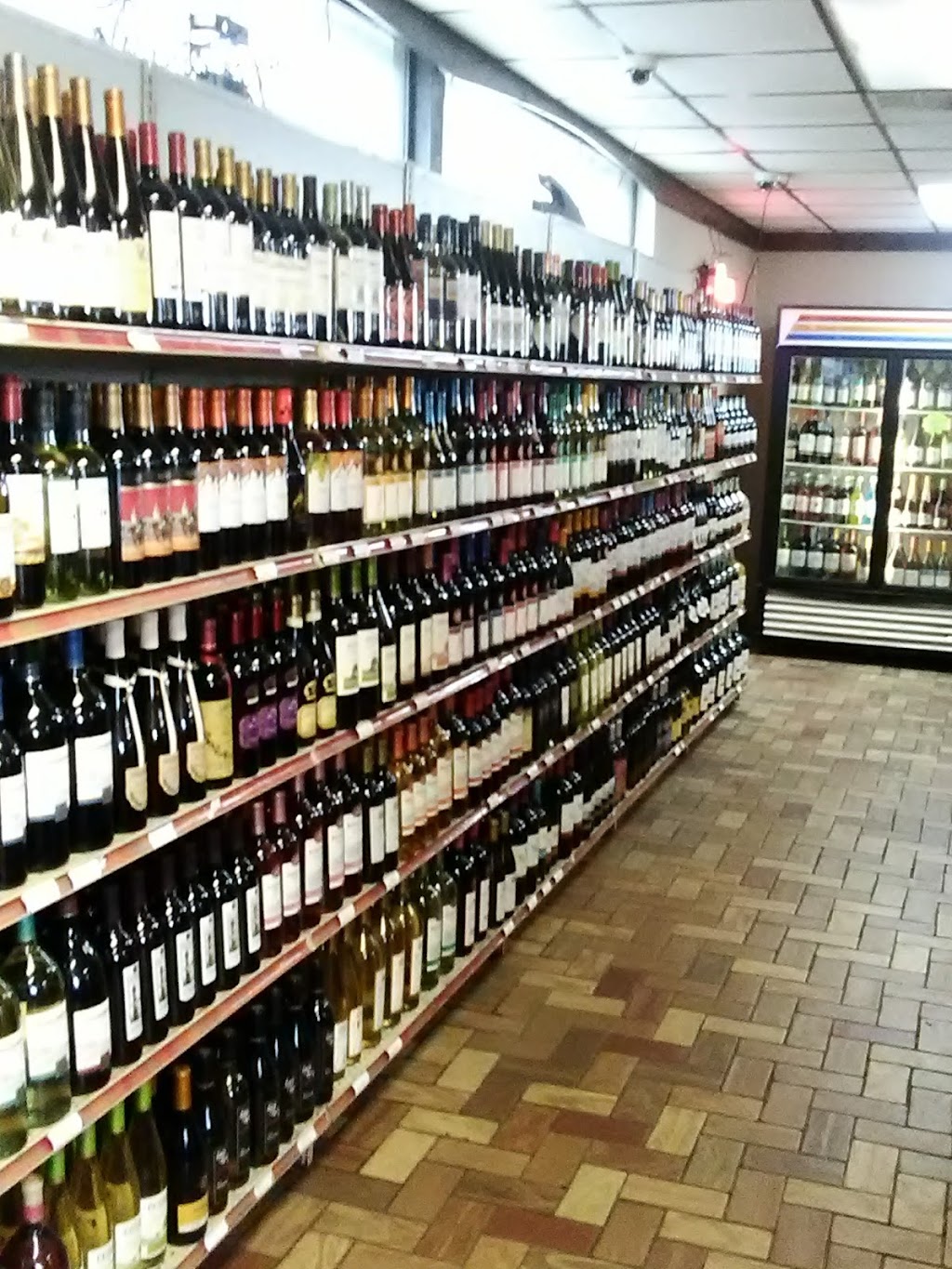 Liquor Mart | 624 Pleasant Retreat Dr, Lancaster, KY 40444, USA | Phone: (859) 792-6267