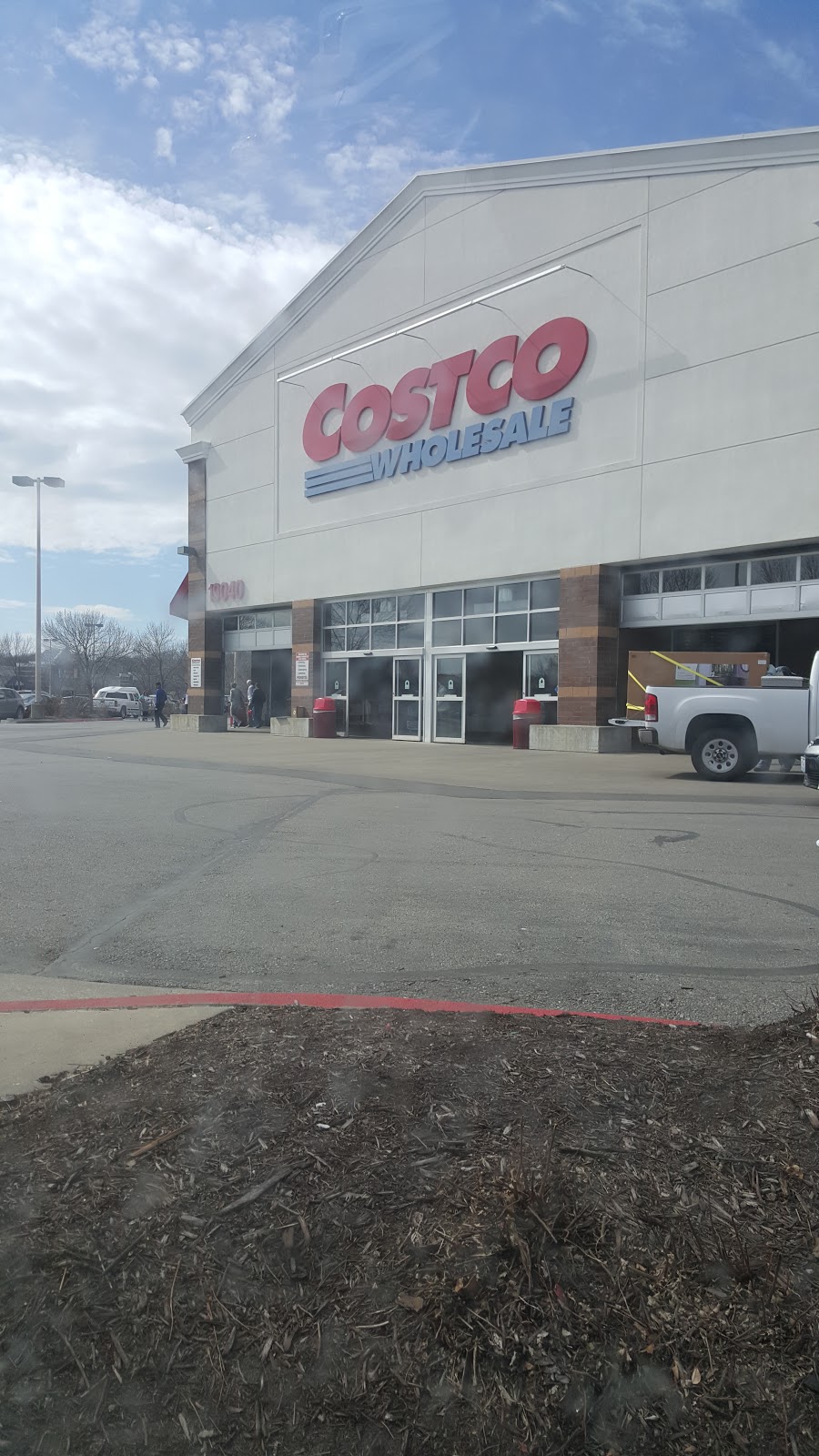 Costco Food Court | 19040 E Valley View Pkwy, Independence, MO 64055, USA | Phone: (816) 200-2003