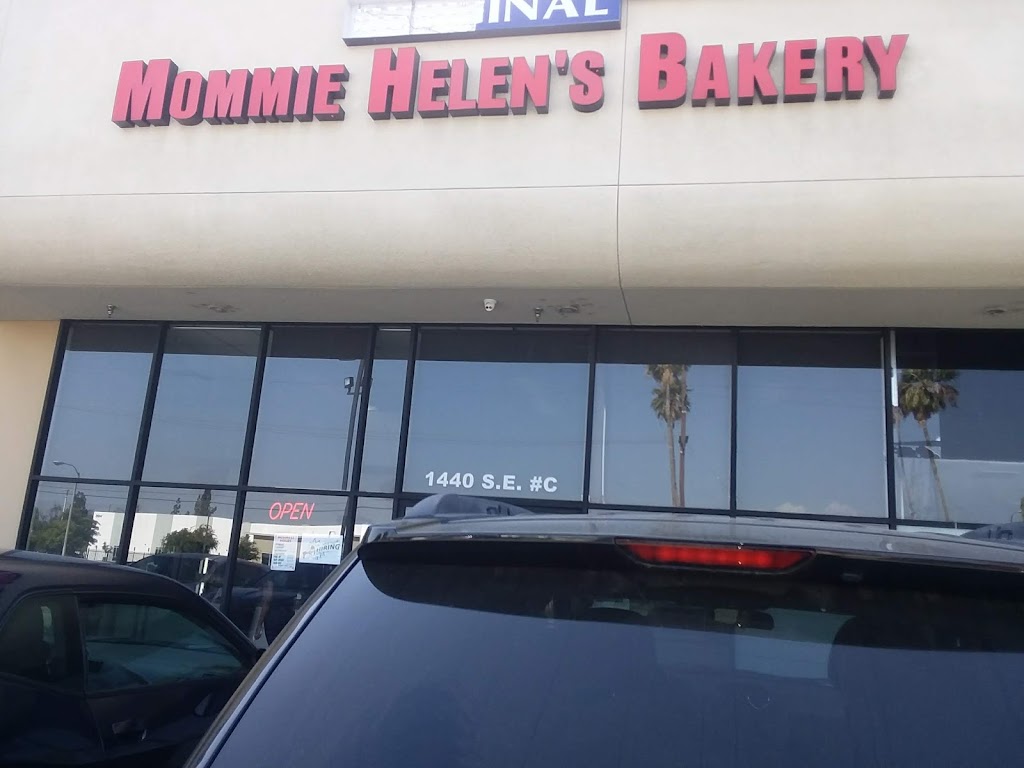 The Original Mommie Helens Bakery | 1440 S E St, San Bernardino, CA 92408, USA | Phone: (909) 384-7052
