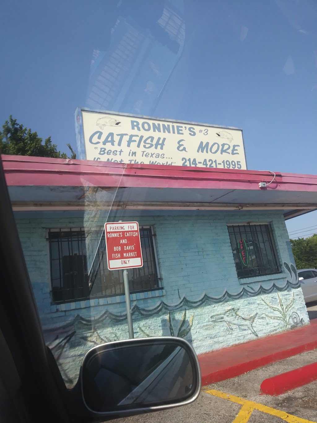 Ronnies Catfish & More | 2538 S 2nd Ave, Dallas, TX 75210, USA | Phone: (214) 421-1995
