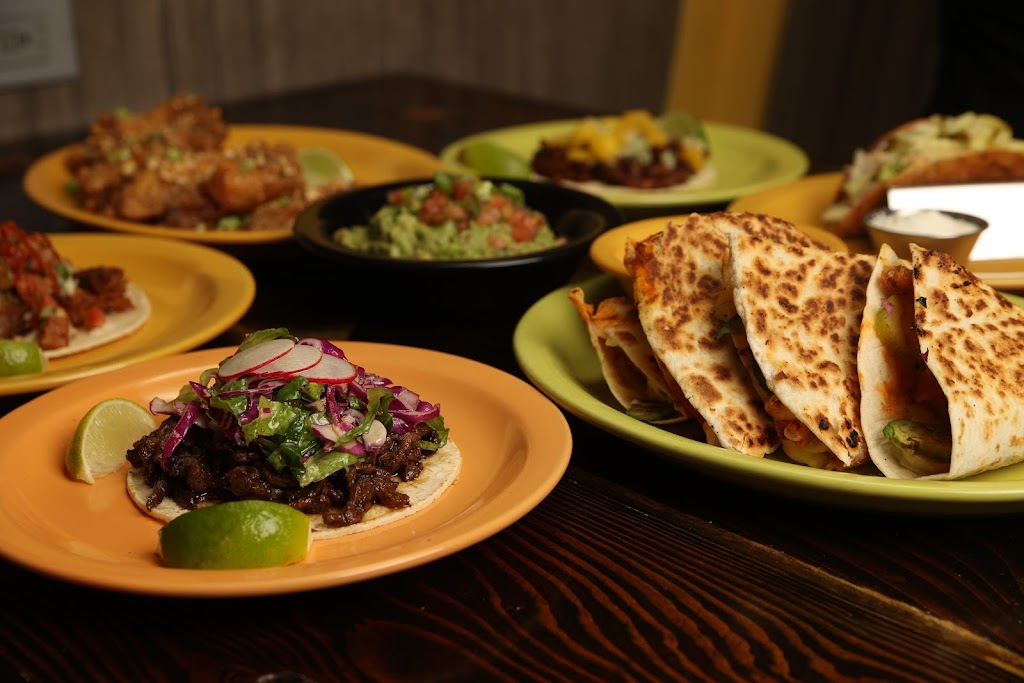 Uptown Taco | 155 Tulip Ave, Floral Park, NY 11001, USA | Phone: (516) 502-1456