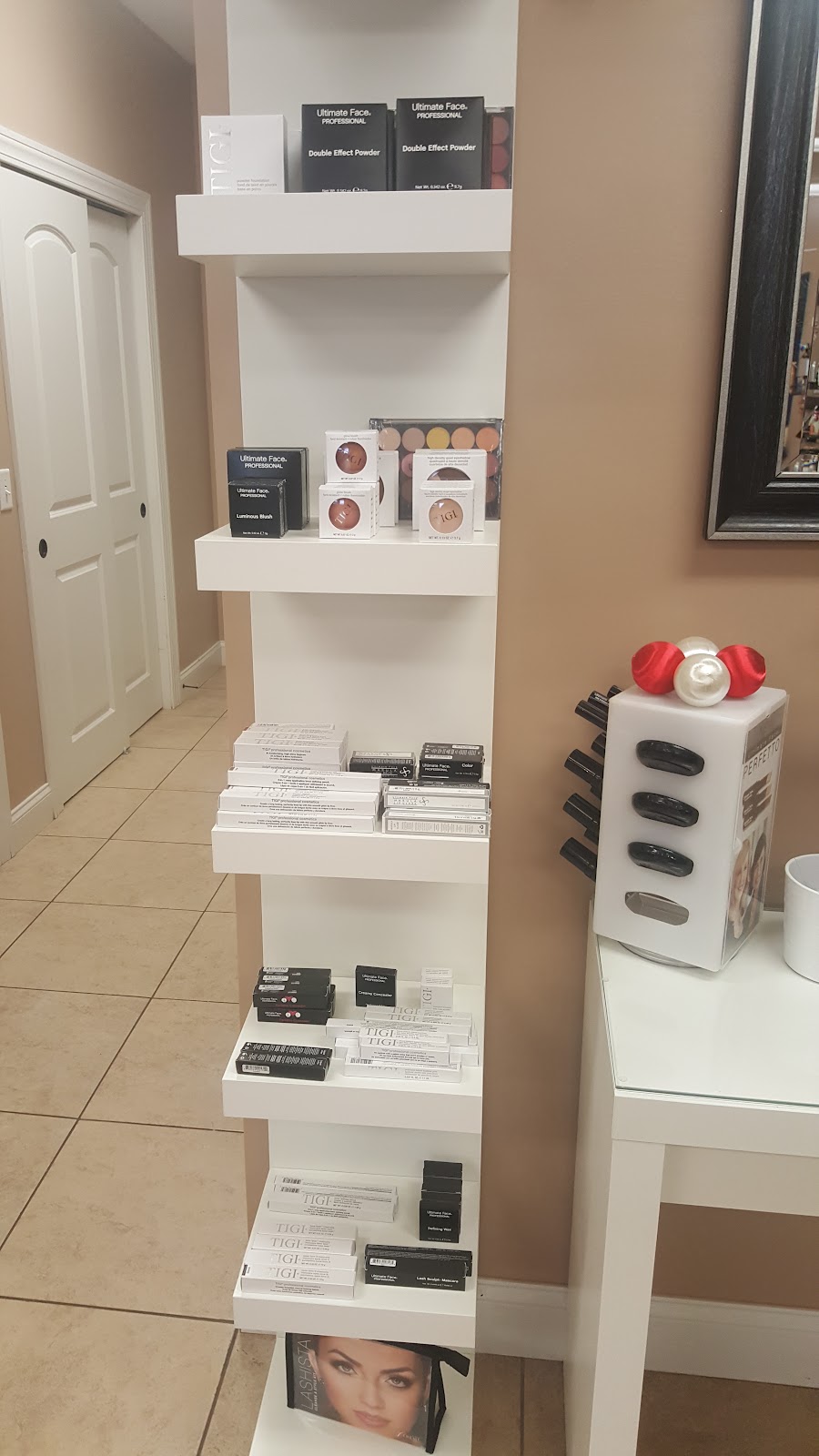 The Looking Glass Salon & Spa | 4225 OH-66, Minster, OH 45865, USA | Phone: (419) 628-2781