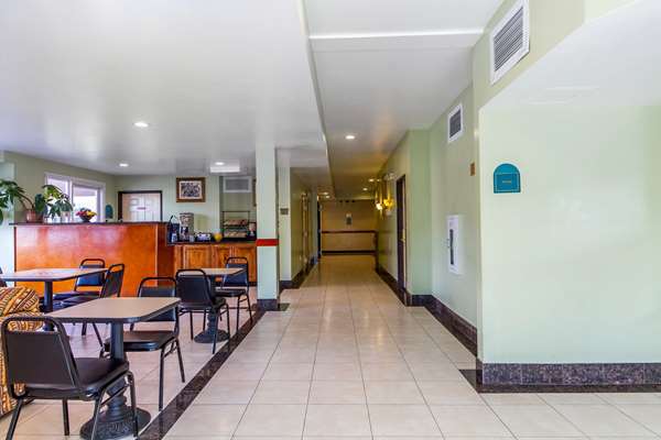 Rodeway Inn & Suites | 835 W A St, Hayward, CA 94541, USA | Phone: (510) 731-3571