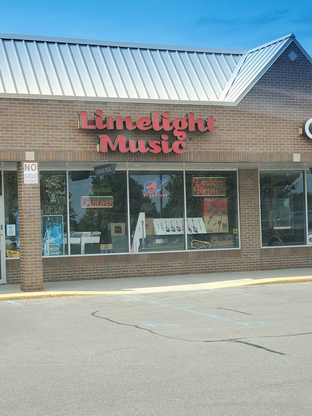 Limelight Music | 3220 Walton Blvd, Rochester Hills, MI 48309, USA | Phone: (248) 375-0220