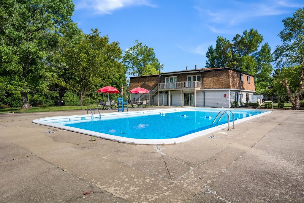 The Stratton | 333 Whispering Brook Dr, Louisville, KY 40229, USA | Phone: (502) 273-5324