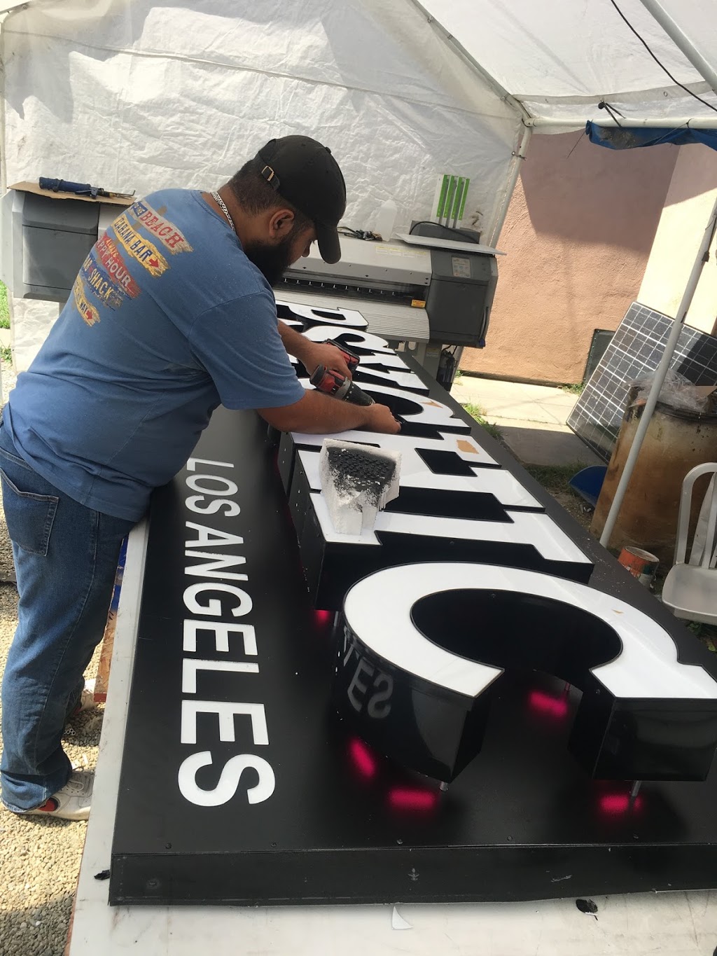 Yoguis signs | 820 S Eastman Ave, Los Angeles, CA 90023, USA | Phone: (323) 510-8064