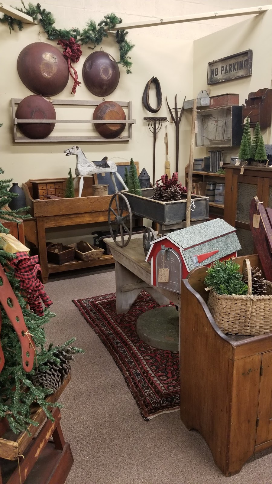 Antique Center of Strabane | 2510 Washington Rd, Canonsburg, PA 15317, USA | Phone: (724) 745-8445