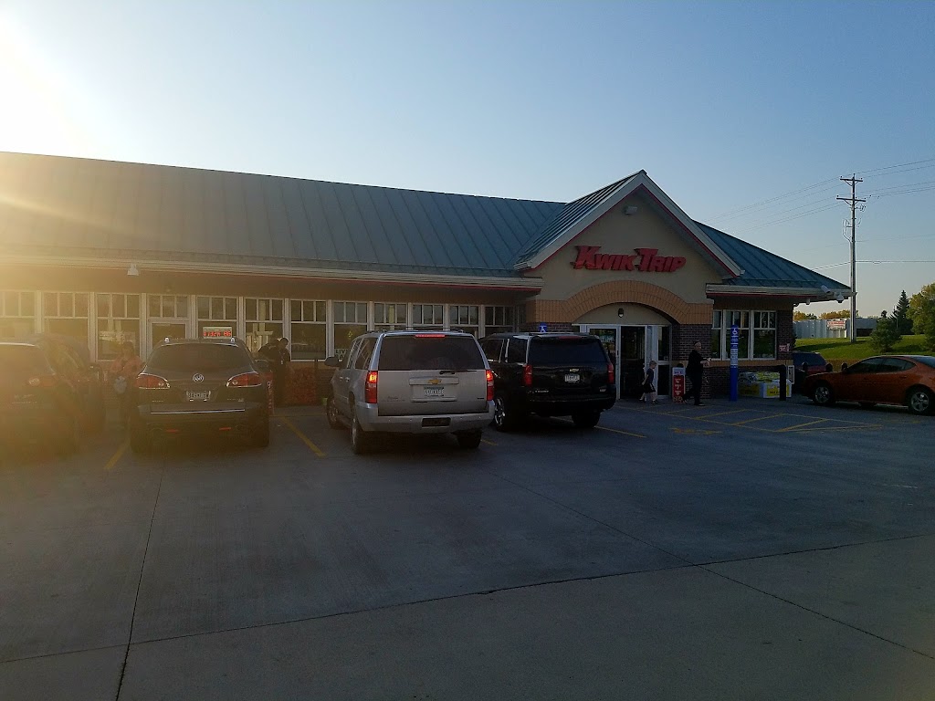 KWIK TRIP #281 | 16751 Fish Point Rd, Prior Lake, MN 55372, USA | Phone: (952) 440-1100