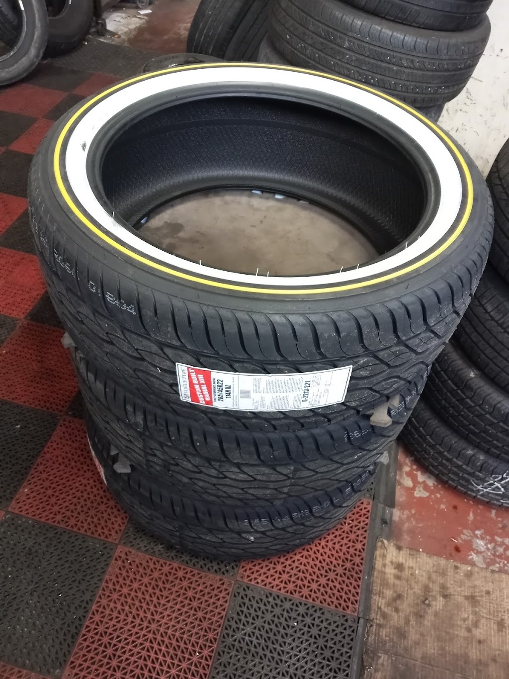 Jaimes Sons Tire Shop | 1886 E 28th St, Lorain, OH 44055, USA | Phone: (440) 787-0794