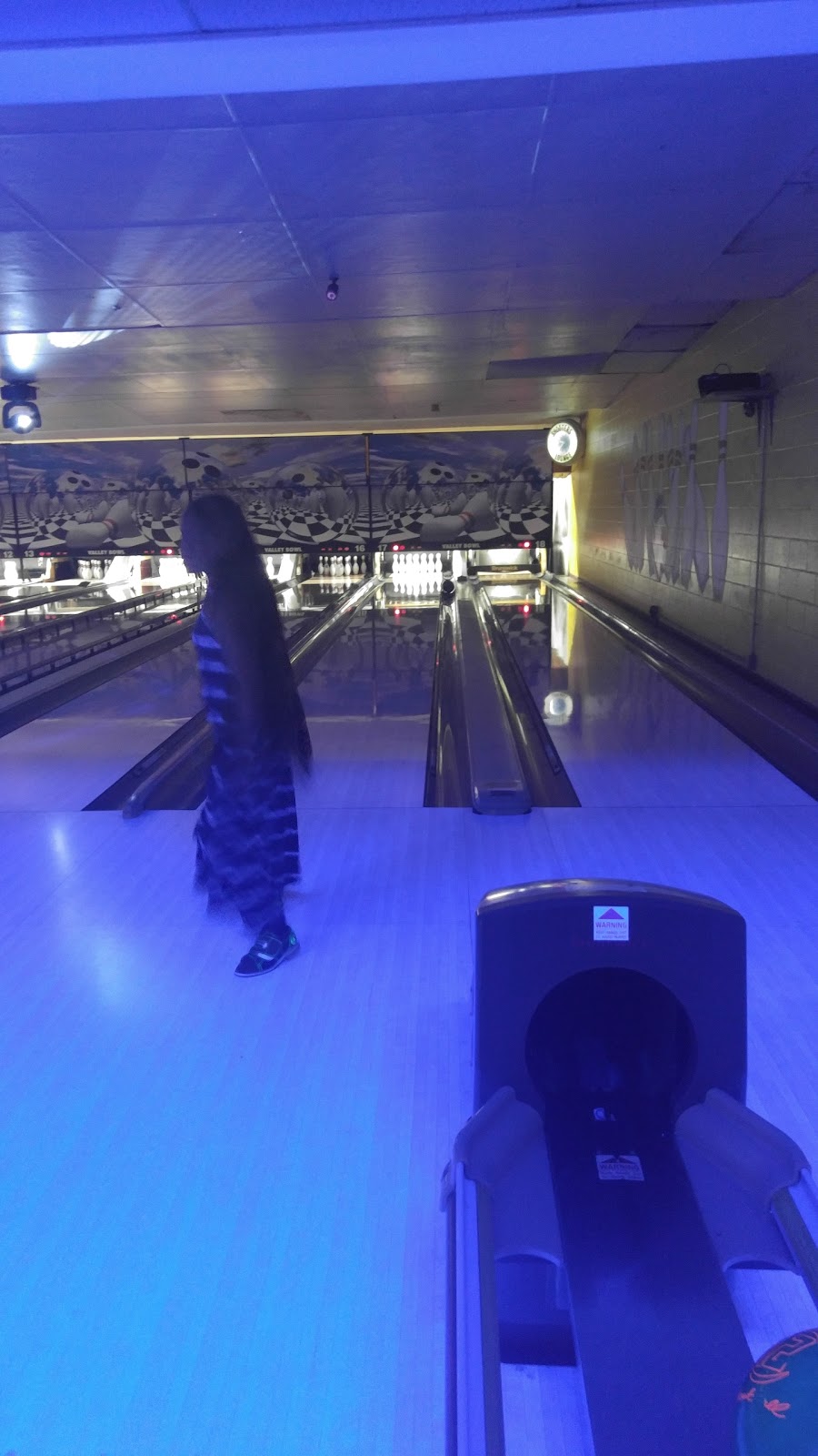 Valley Bowl | 12829 CA-145, Madera, CA 93637, USA | Phone: (559) 674-0951