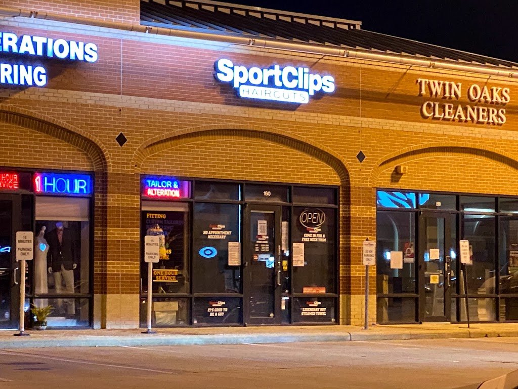 Sport Clips Haircuts of Westheimer & Shepherd | 2611 S Shepherd Dr, Houston, TX 77098, USA | Phone: (713) 528-8722